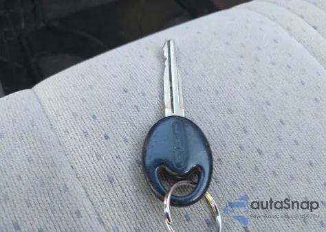 1995 Geo Prizm Lsi from USA, damaged, VIN 1Y1SK5268SZ000422